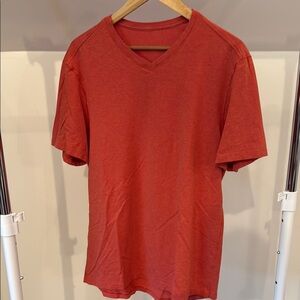 Lululemon Athletica Coral Short Sleeve Tee size large
